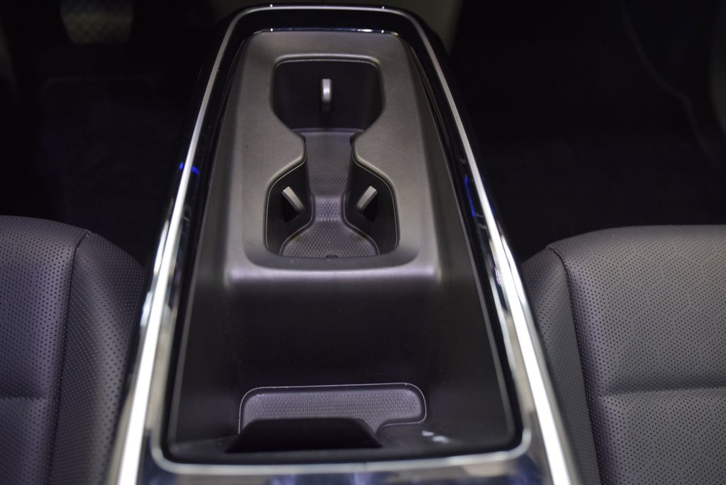 Volkswagen ID.4 PRO+STATEMENT+CUIR+HARMAN 2024 à Laval, Québec - 32 - w1024h768px
