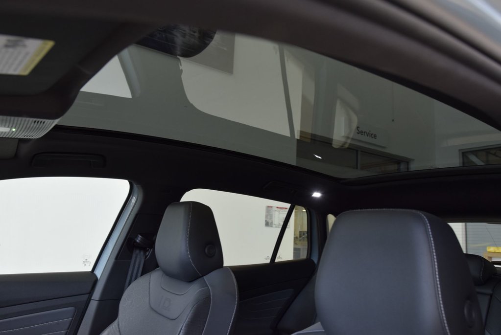 Volkswagen ID.4 Pro S+TOIT PANO+THERMOPOMPE 2024 à Laval, Québec - 7 - w1024h768px