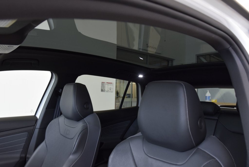 2024 Volkswagen ID.4 Pro S+CUIR+AWD+THERMO+ in Laval, Quebec - 8 - w1024h768px