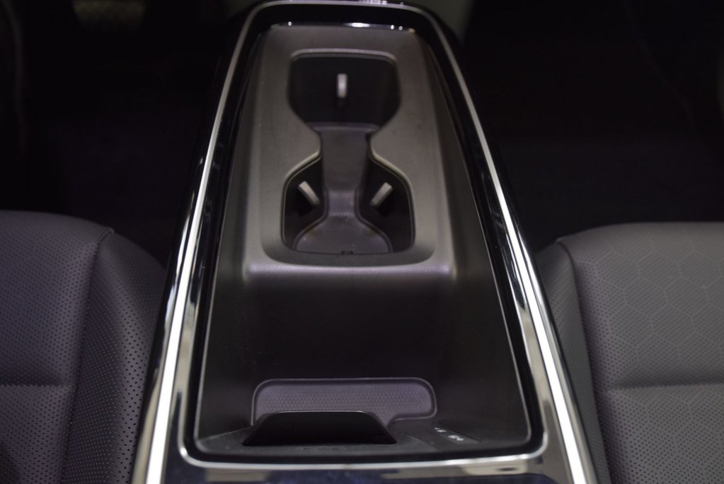 2024 Volkswagen ID.4 Pro S+CUIR+AWD+THERMO+ in Laval, Quebec - 30 - w1024h768px