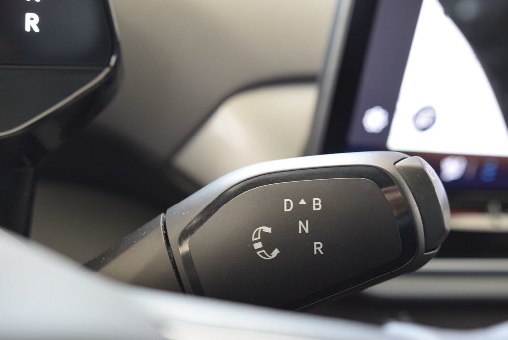 Volkswagen ID.4 PRO+S+AWD+TOIT PANO+8 PNEUS 2024 à Laval, Québec - 27 - w1024h768px