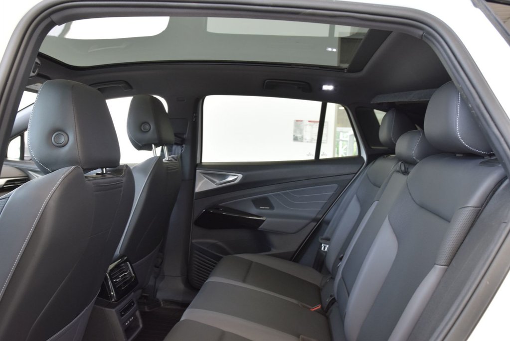 Volkswagen ID.4 PRO+S+AWD+TOIT PANO+8 PNEUS 2024 à Laval, Québec - 21 - w1024h768px