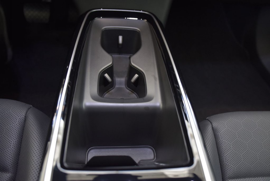 Volkswagen ID.4 Pro S+THERMO+CUIR+TOIT PANO 2025 à Laval, Québec - 31 - w1024h768px