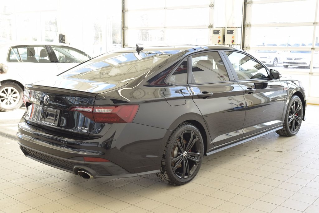 2022 Volkswagen Jetta GLI CUIR+TOIT PANO+DSG+LED+NAV in Laval, Quebec - 16 - w1024h768px