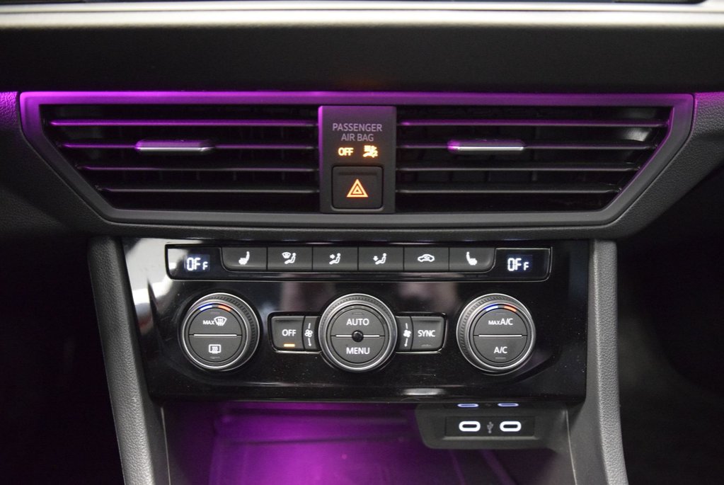 Volkswagen Jetta GLI DSG+CUIR+TOIT+LED+NAV+WOW 2023 à Laval, Québec - 24 - w1024h768px