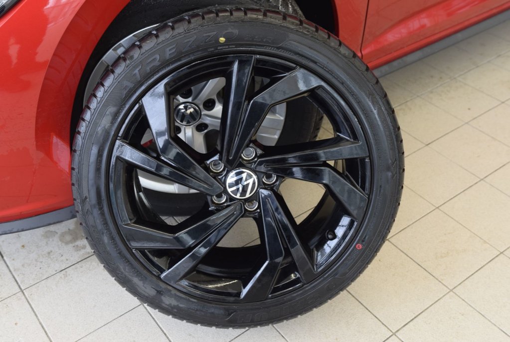 Volkswagen Jetta GLI DSG+CUIR+TOIT+LED+NAV+WOW 2023 à Laval, Québec - 3 - w1024h768px