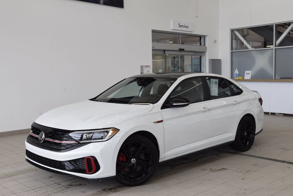 Volkswagen Jetta GLI AUTOBAHN+CUIR+TOIT+LED+ 2023 à Laval, Québec - 1 - w1024h768px