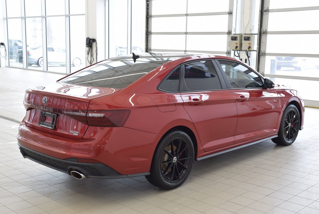 2025 Volkswagen Jetta GLI AUTOBAHN+BLACK PACKAGE in Laval, Quebec - 15 - w1024h768px
