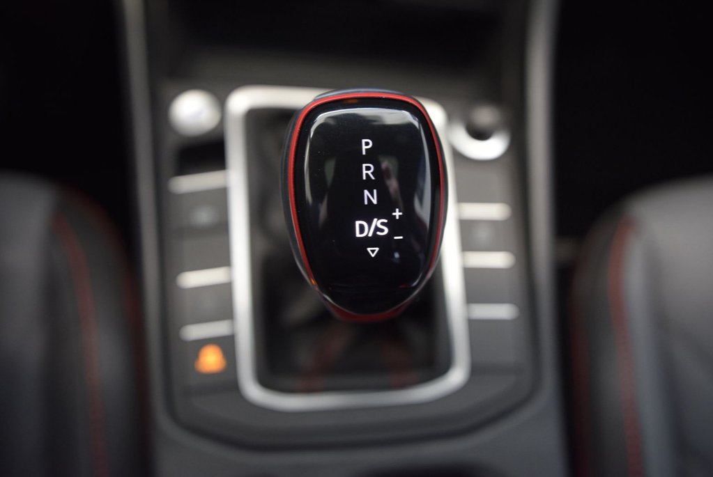 2025 Volkswagen Jetta GLI AUTOBAHN+BLACK PACKAGE in Laval, Quebec - 30 - w1024h768px