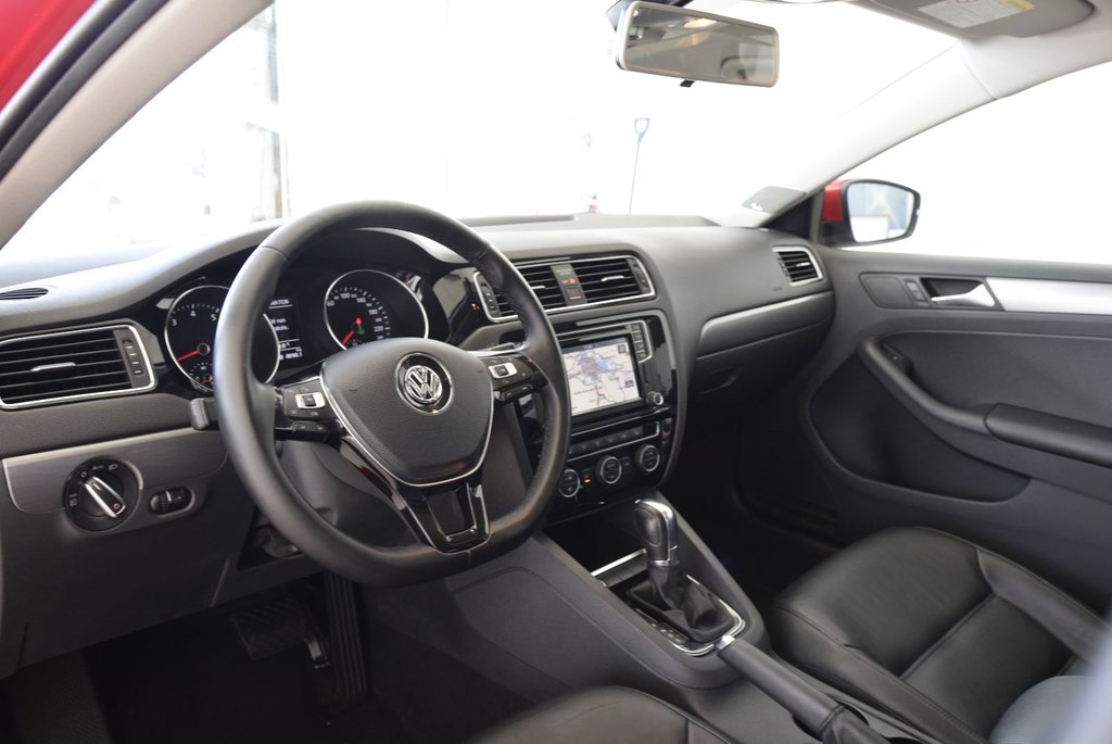 2016  Jetta HIGHLINE+TECK PACK+1,8L+CUIR in Laval, Quebec - 10 - w1024h768px