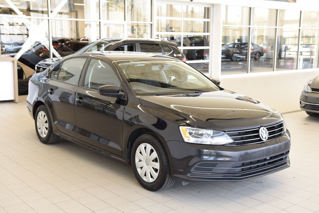 2017  Jetta A/C+APP CONNECT+CAMERA+ in Laval, Quebec - 11 - w1024h768px