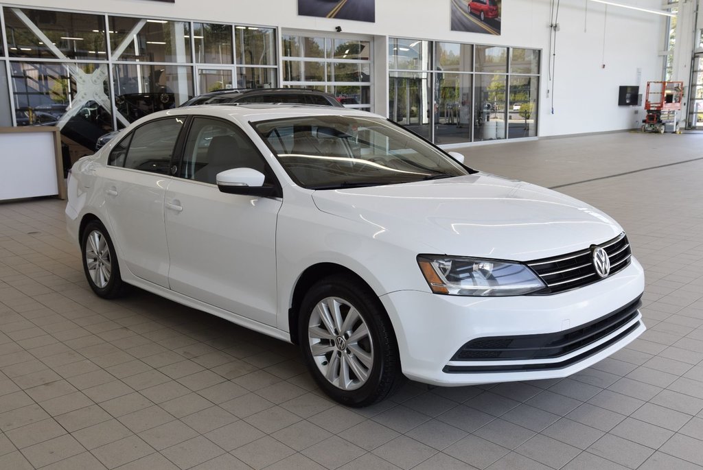 2017  Jetta WOLFSBURG+TOIT+LED+WOW in Laval, Quebec - 13 - w1024h768px