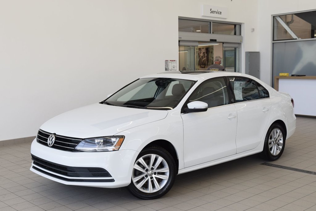 Jetta WOLFSBURG+TOIT+LED+WOW 2017 à Laval, Québec - 1 - w1024h768px