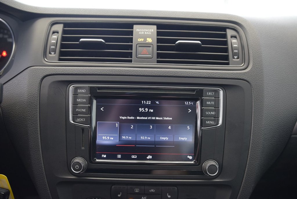 2017 Volkswagen Jetta A-C+CAMERA+APP CONNECT+ in Laval, Quebec - 26 - w1024h768px