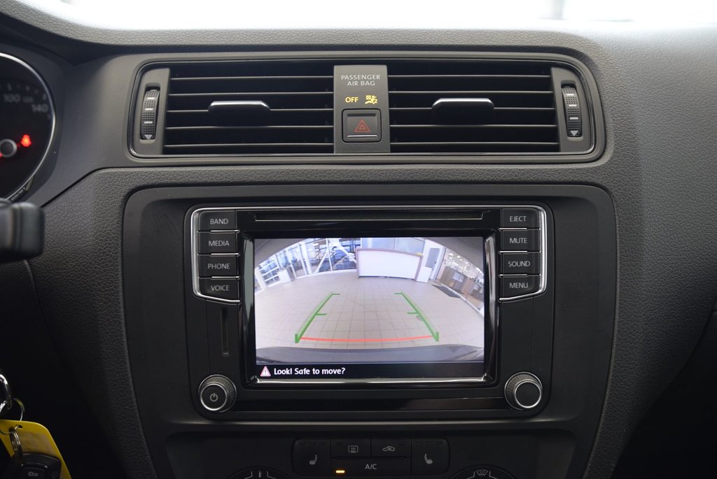 2017 Volkswagen Jetta A-C+CAMERA+APP CONNECT+ in Laval, Quebec - 25 - w1024h768px
