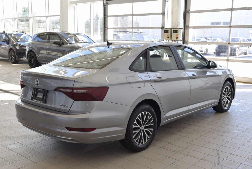 2021 Volkswagen Jetta HIGHLINE+DRIVER ASSIST+CUIR in Laval, Quebec - 14 - w1024h768px