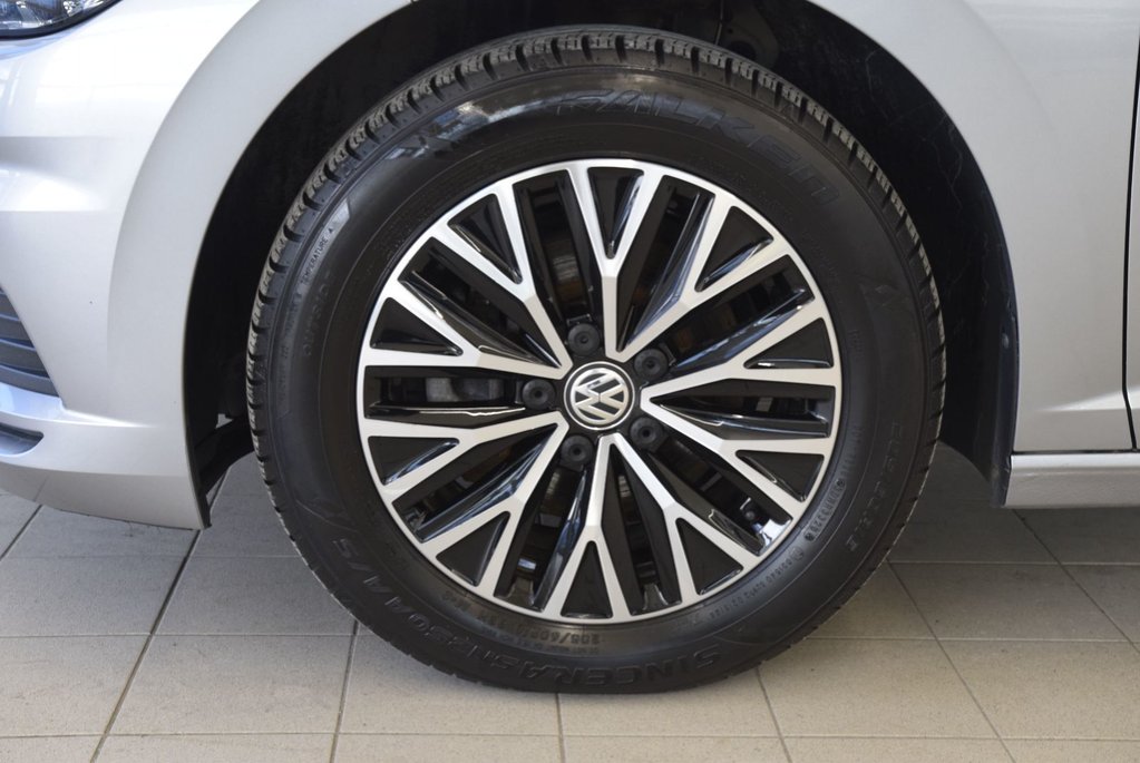 Volkswagen Jetta HIGHLINE+TOIT PANO+CUIR+ 2021 à Laval, Québec - 5 - w1024h768px