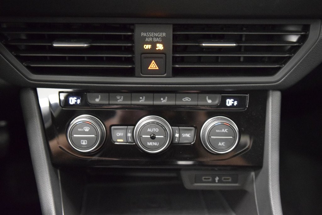 Volkswagen Jetta HIGHLINE+CUIR+TOIT+LED+WOW 2023 à Laval, Québec - 28 - w1024h768px