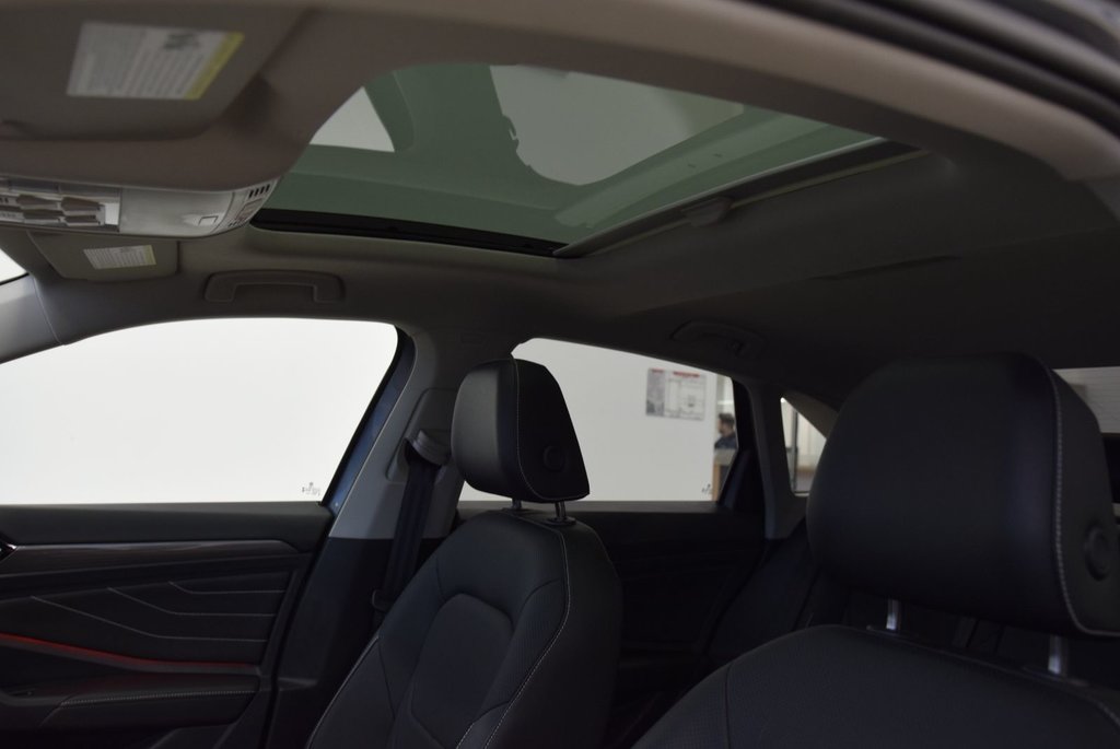 Volkswagen Jetta HIGHLINE+CUIR+TOIT+LED+WOW 2023 à Laval, Québec - 8 - w1024h768px