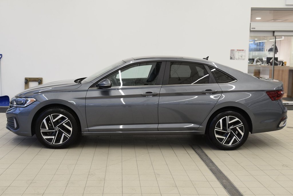 Volkswagen Jetta HIGHLINE+CUIR+TOIT+LED+WOW 2023 à Laval, Québec - 5 - w1024h768px