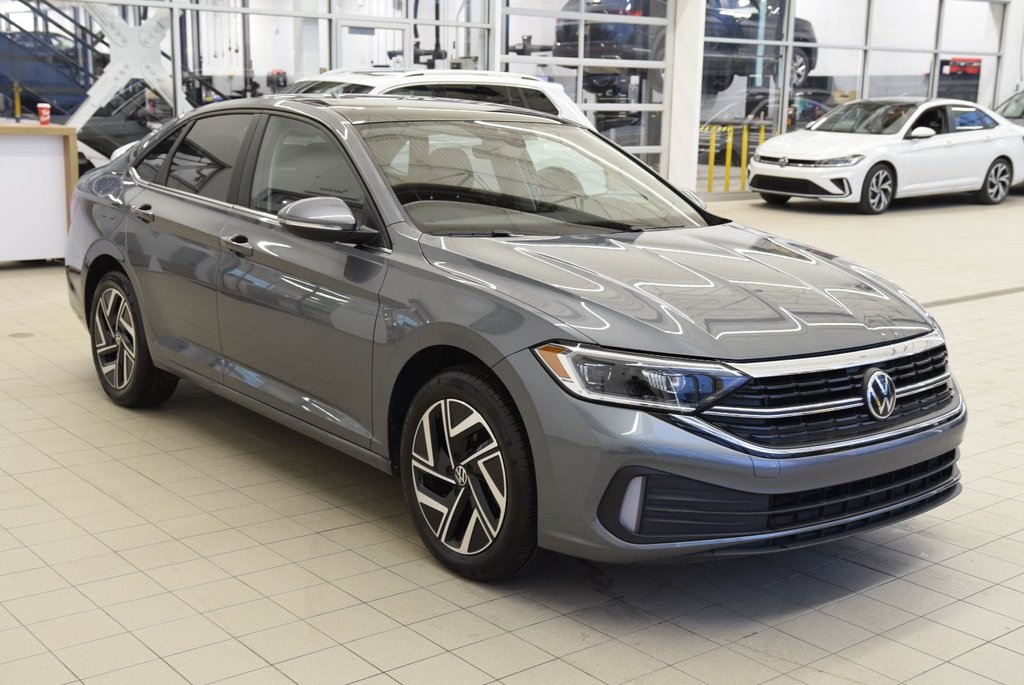 Volkswagen Jetta HIGHLINE+CUIR+TOIT+LED+WOW 2023 à Laval, Québec - 11 - w1024h768px