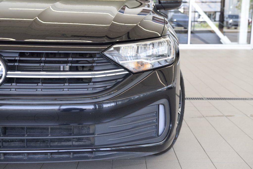2023 Volkswagen Jetta COMFORTLINE+AUTO+SPORT PACKAGE in Laval, Quebec - 3 - w1024h768px