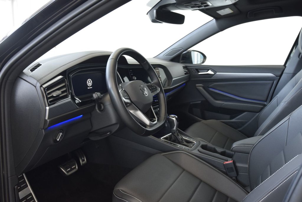 2023 Volkswagen Jetta COMFORTLINE+AUTO+SPORT PACKAGE in Laval, Quebec - 9 - w1024h768px