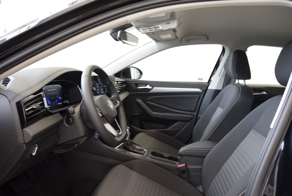 Volkswagen Jetta TRENDLINE+AUTO+COCKPIT+ 2025 à Laval, Québec - 9 - w1024h768px