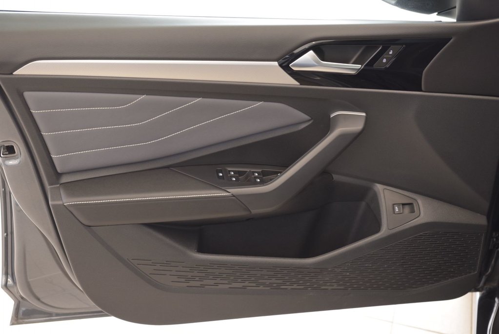 Volkswagen Jetta COMFORTLINE+SPORT PACK+ 2025 à Laval, Québec - 16 - w1024h768px