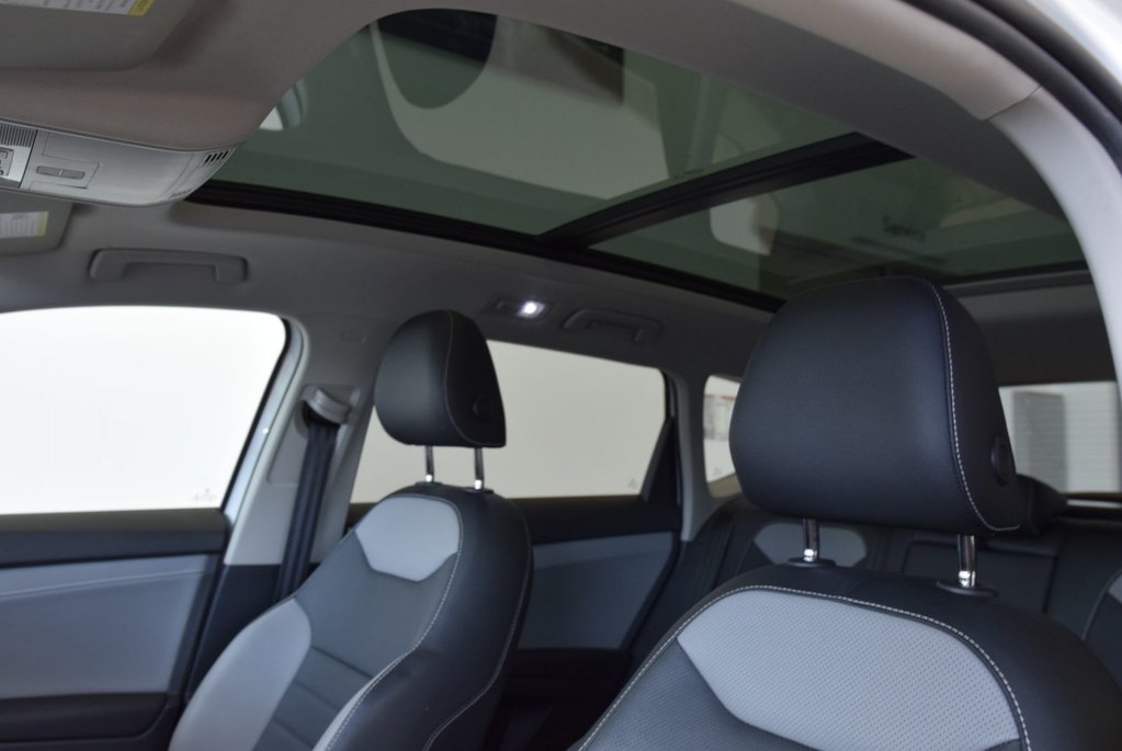 2022 Volkswagen Taos HIGHLINE+CUIR+TOIT+LED+AWD in Laval, Quebec - 7 - w1024h768px