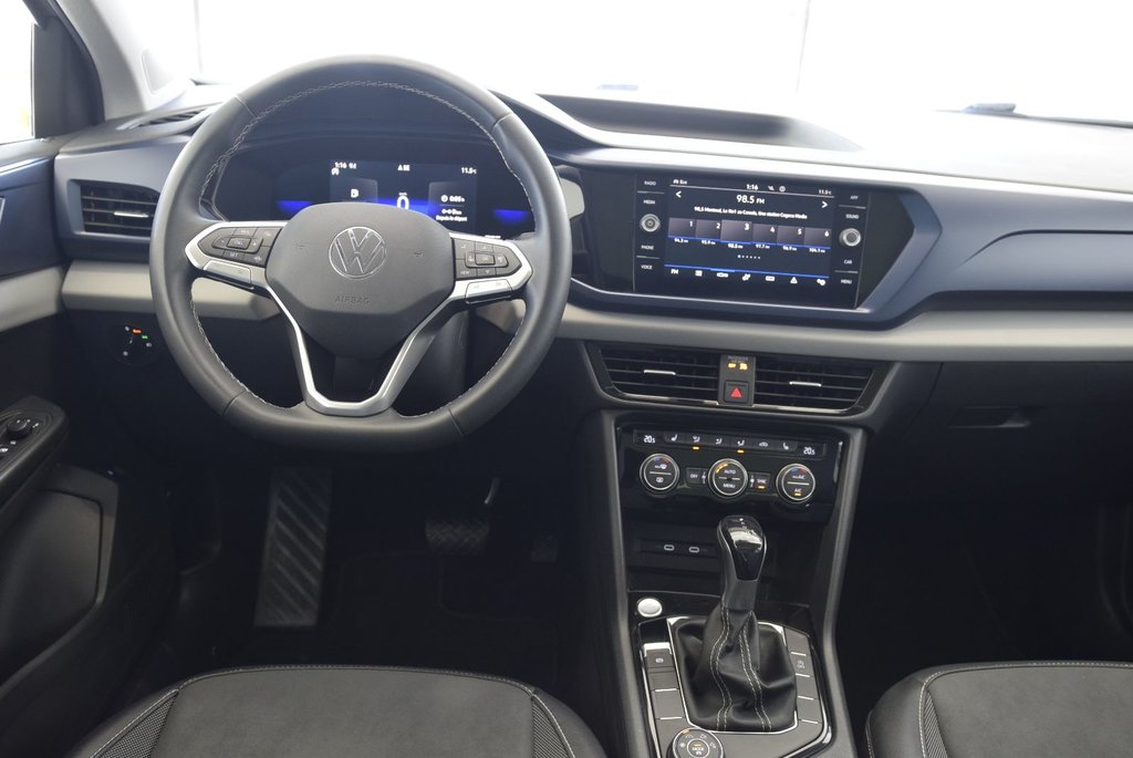 Volkswagen Taos COMFORTLINE+TOIT PANO+AUBAINE 2022 à Laval, Québec - 22 - w1024h768px