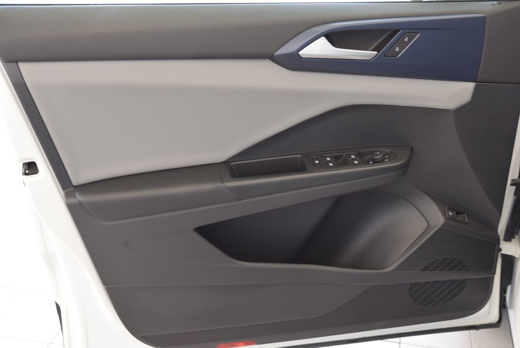 Volkswagen Taos COMFORTLINE+TOIT PANO+AWD 2022 à Laval, Québec - 17 - w1024h768px