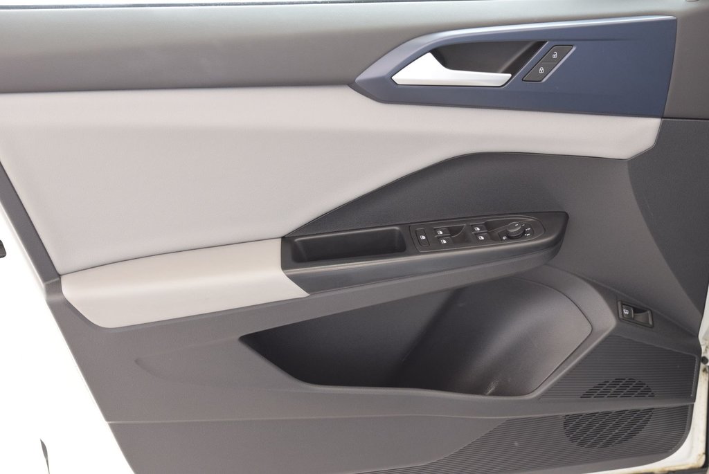 2022 Volkswagen Taos COMFORTLINE+TOIT PANO+AWD in Laval, Quebec - 16 - w1024h768px