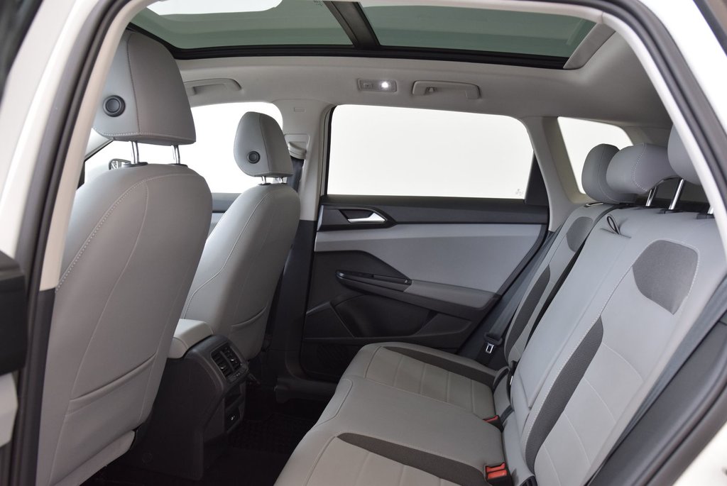 2022 Volkswagen Taos COMFORTLINE+TOIT PANO+AWD in Laval, Quebec - 19 - w1024h768px