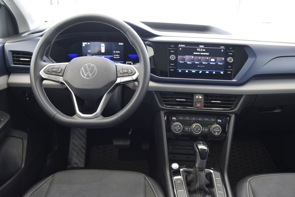 2022 Volkswagen Taos COMFORTLINE+AWD+TOIT PANO+ in Laval, Quebec - 22 - w1024h768px