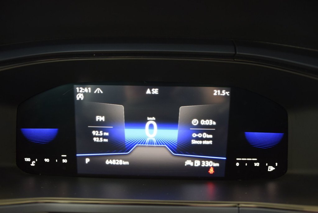 2022 Volkswagen Taos COMFORTLINE+AWD+TOIT PANO+ in Laval, Quebec - 25 - w1024h768px