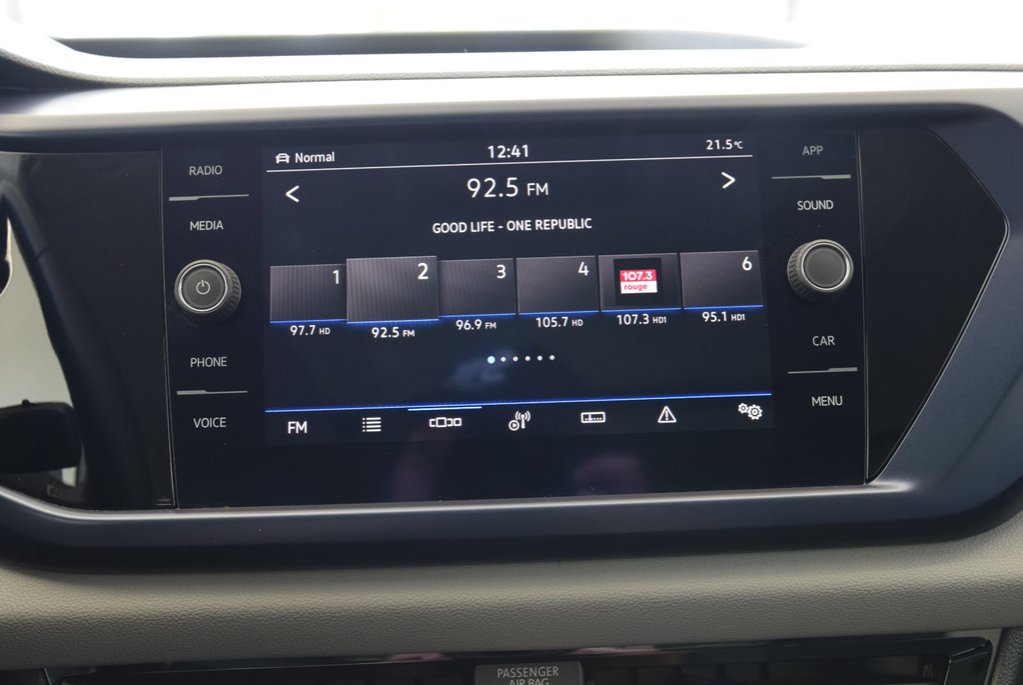 2022 Volkswagen Taos COMFORTLINE+AWD+TOIT PANO+ in Laval, Quebec - 27 - w1024h768px