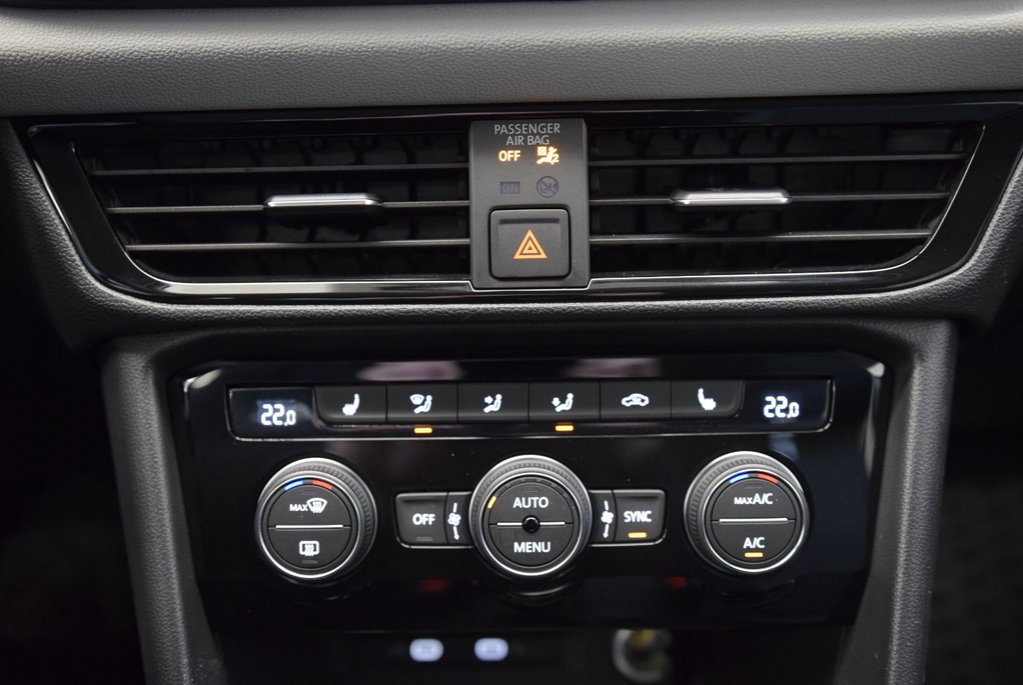 Volkswagen Taos COMFORTLINE+AWD+COCKIT+ 2022 à Laval, Québec - 29 - w1024h768px