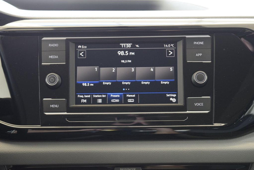 2022 Volkswagen Taos TRENDLINE+AWD+BAS KM+WOW in Laval, Quebec - 25 - w1024h768px