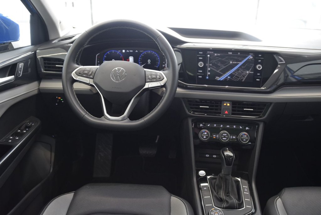 2022 Volkswagen Taos HIGHLINE+DRIVER ASSIST+AWD in Laval, Quebec - 11 - w1024h768px