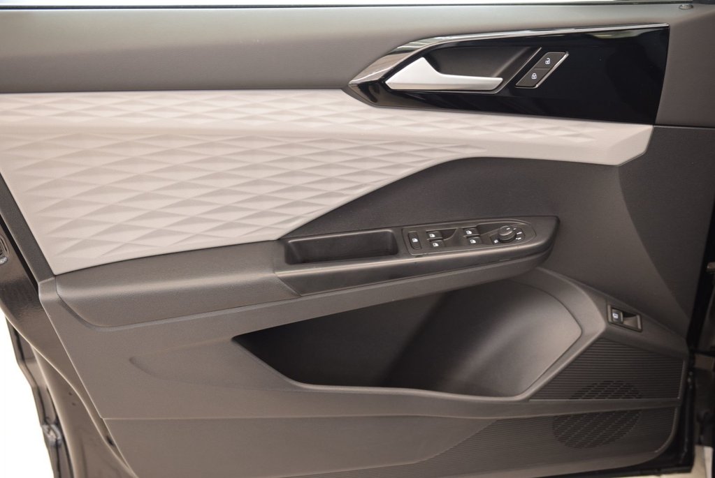 Volkswagen Taos TRENDLINE+BAS KM+CAMERA 2022 à Laval, Québec - 16 - w1024h768px