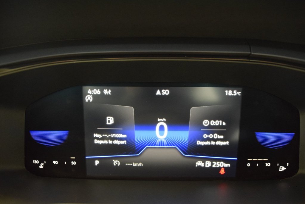 Volkswagen Taos COMFORTLINE+TOIT PANO+AWD 2022 à Laval, Québec - 25 - w1024h768px