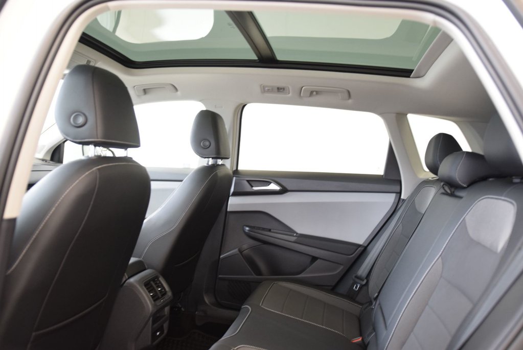 Volkswagen Taos COMFORTLINE+TOIT PANO+AWD 2022 à Laval, Québec - 7 - w1024h768px