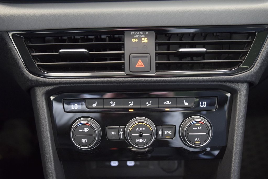 Volkswagen Taos COMFORTLINE+TOIT PANO+AWD 2022 à Laval, Québec - 28 - w1024h768px