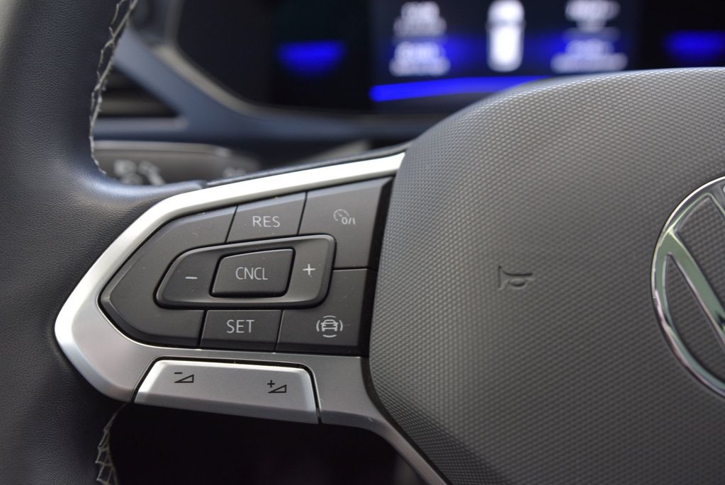 Volkswagen Taos COMFORTLINE+TOIT PANO+AWD 2022 à Laval, Québec - 11 - w1024h768px