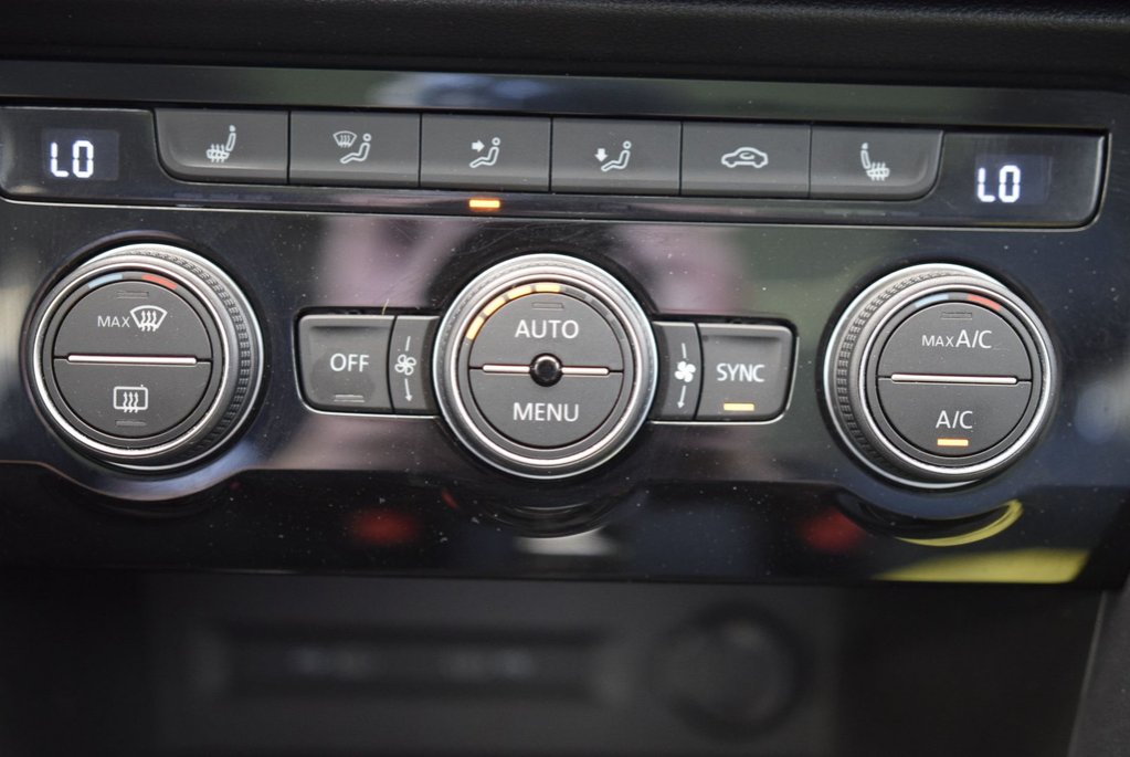 Volkswagen Taos COMFORTLINE+TOIT PANO+AWD 2022 à Laval, Québec - 23 - w1024h768px