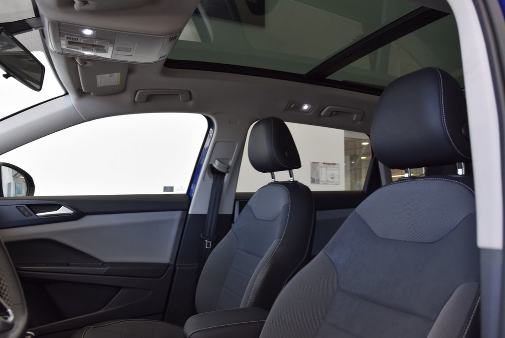 Volkswagen Taos COMFORTLINE+TOIT PANO+AWD 2022 à Laval, Québec - 15 - w1024h768px
