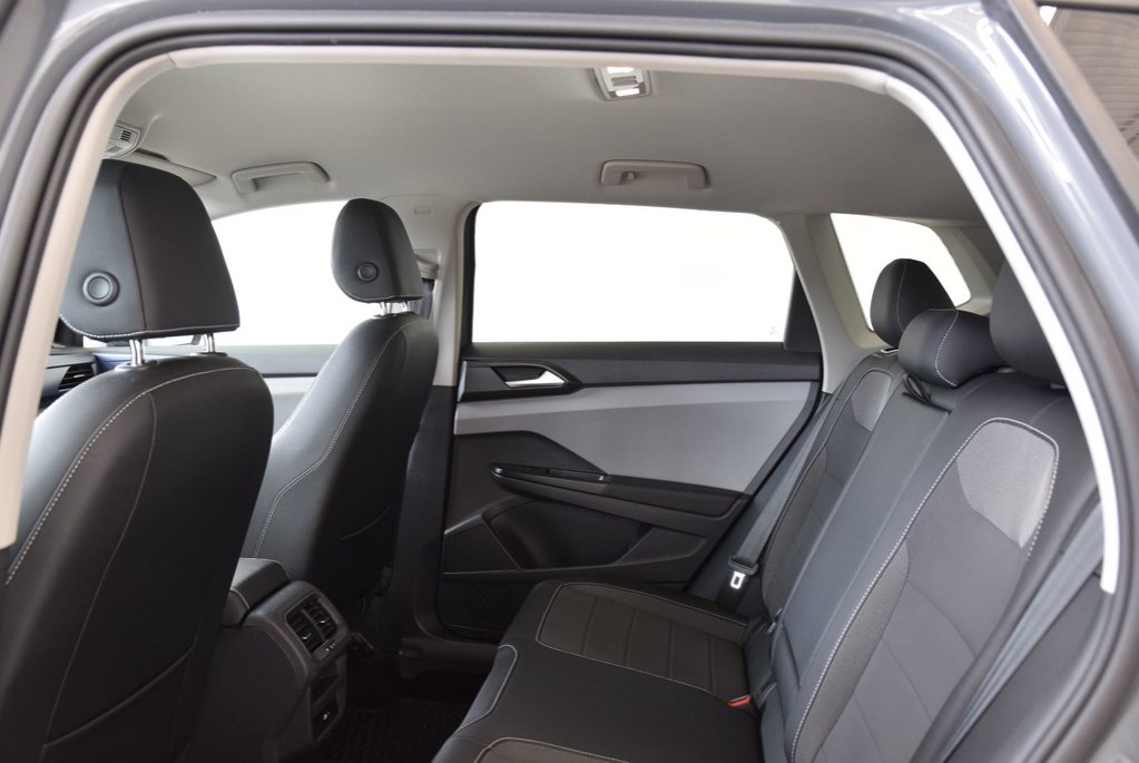 2022 Volkswagen Taos COMFORTLINE+AWD+CUIR+COCKPIT in Laval, Quebec - 21 - w1024h768px