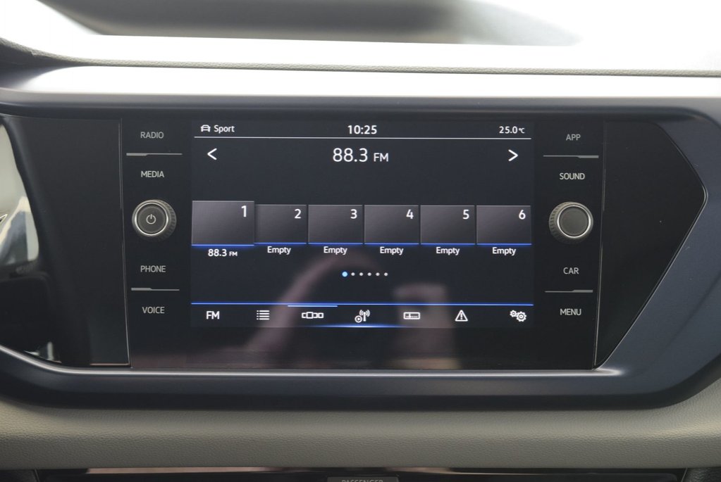2022 Volkswagen Taos COMFORTLINE+AWD+CUIR+COCKPIT in Laval, Quebec - 28 - w1024h768px