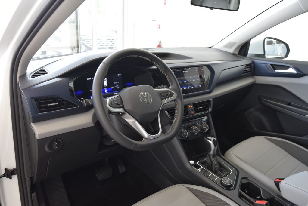 Volkswagen Taos COMFORTLINE+TOIT PANO+AWD 2022 à Laval, Québec - 9 - w1024h768px